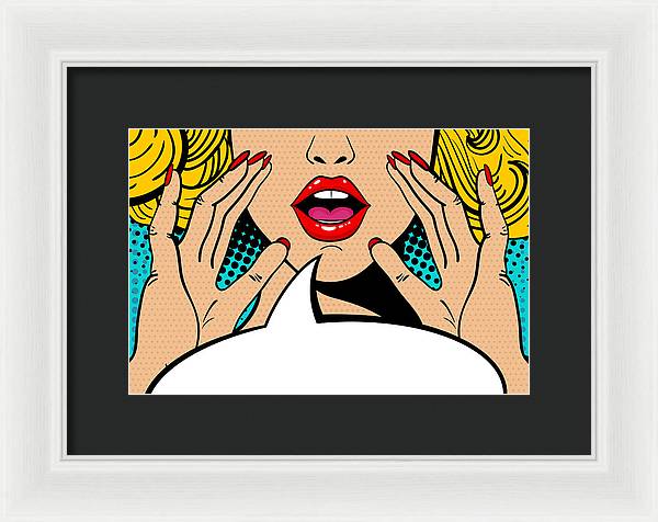 Seksowna, zaskoczona blondynka w stylu pop-art z otwartymi ustami i unoszącymi się rękami, krzycząca „zapowiedź”. Tło wektorowe w stylu komiksowym retro pop-art. Zaproszenie na imprezę. - Oprawiony wydruk.