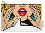 Seksowna, zaskoczona blondynka w stylu pop-art z otwartymi ustami i unoszącymi się rękami, krzycząca „zapowiedź”. Tło wektorowe w stylu komiksowym retro pop-art. Zaproszenie na imprezę. - Torba podróżna.